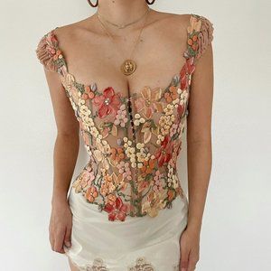 ISO Ema Savahl corset top